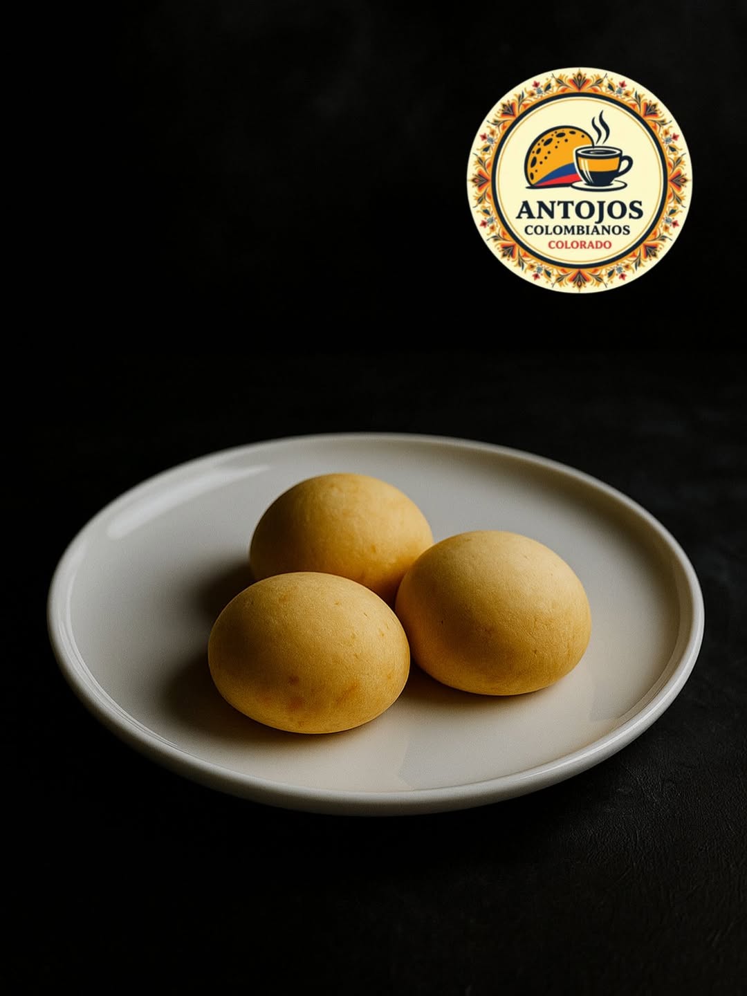 Almojábana colombiana - Pan esponjoso tradicional de Colombia en Colorado